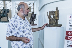 Выставка "Защитникам Русской земли" в Симферополе